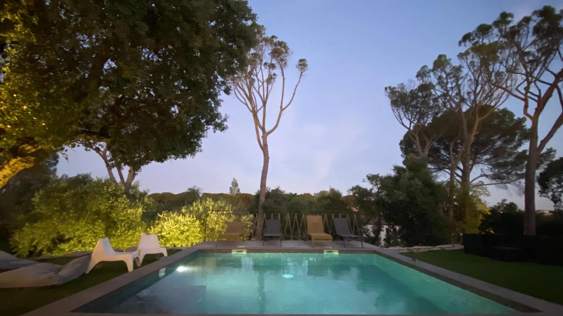 Villa Au Grand Chene Saint-Raphael   Saint-Raphael (Var)